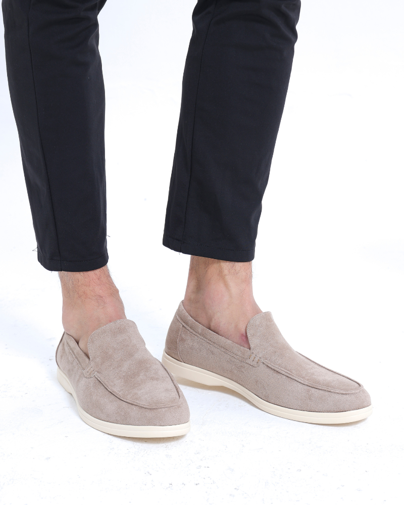 Mocassins en daim vieilli