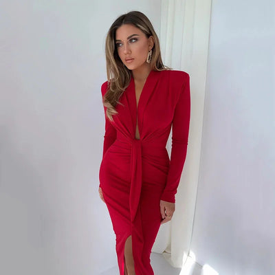 Robe longue à décolleté plongeant et taille empire